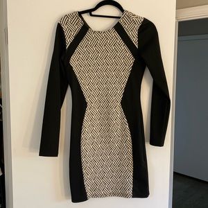 Slimming Mini dress long sleeve